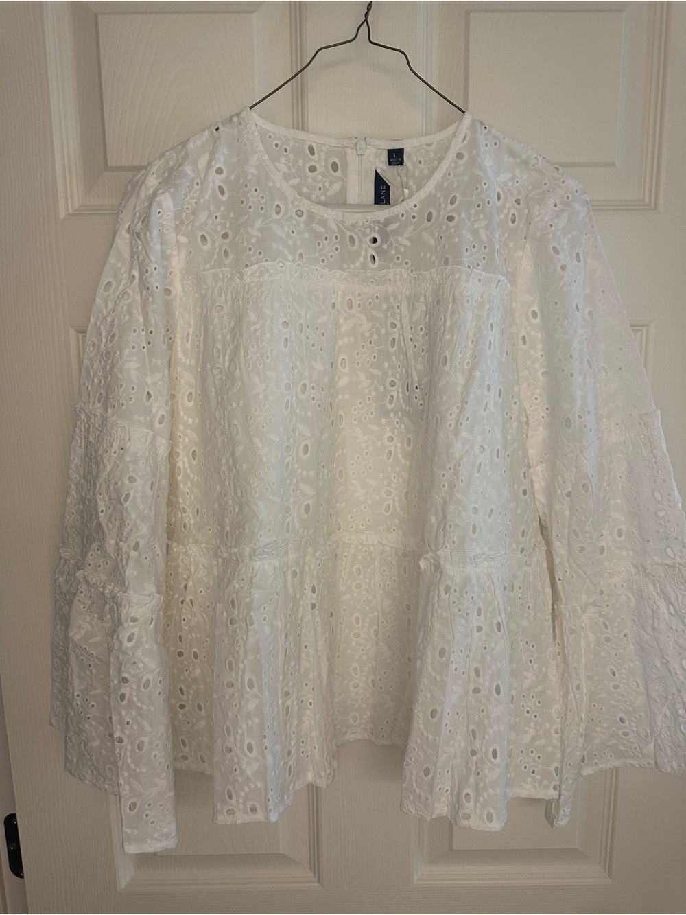 Duffield Lane THE LILITH TOP IN WHITE EYELET - Picture 2 of 5